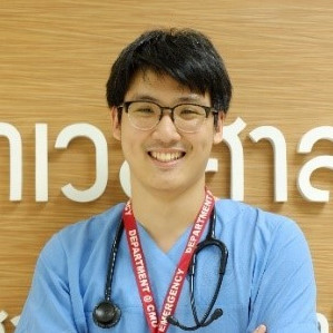 Dr. Wachira Wongtanasarasin